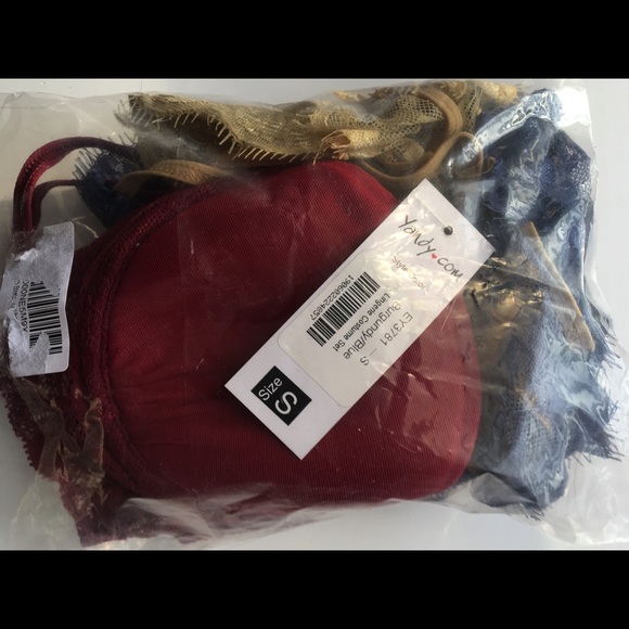 *SOLD*  Wonder Woman Cosplay Lingerie - Picture 7 of 7